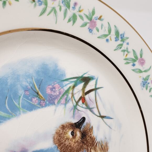 1975 Avon Gently Moments Goose + Gosling Gold-Trimmed Christmas Plate - Picture 7 of 10